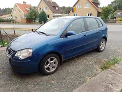 Blå Begagnad 2007 VW Polo Comfortline Halvkombi | 19 000 kr (Marknadspris)