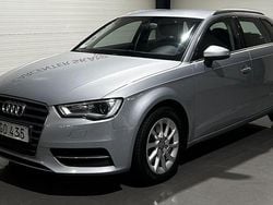 Silver Begagnad 2015 Audi A3 Sportback Attraction Halvkombi | 124 900 kr (Bra pris)