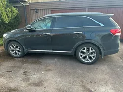 Svart Begagnad 2017 Kia Sorento SUV | 230 000 kr