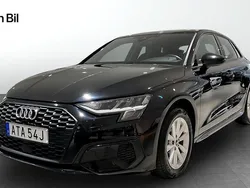 Svart (brilliantsvart) Begagnad 2023 Audi A3 Sportback Proline Halvkombi | 249 000 kr (Marknadspris)