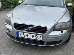Silver Begagnad 2006 Volvo S40 Kinetic Sedan | 6 000 kr (Superpris)