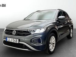 Grå (indium grey metallic) Begagnad 2024 VW T-Roc Life SUV | 319 900 kr (Lite dyr)
