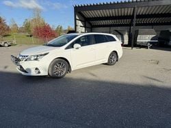 Vit Begagnad 2012 Toyota Avensis Business Edition Kombi | 60 000 kr (Marknadspris)