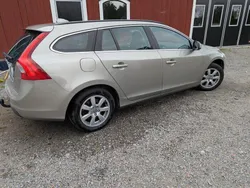 Brun Begagnad 2011 Volvo V60 Momentum Kombi | 59 000 kr (Marknadspris)