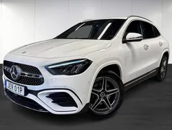 Vit (white) Begagnad 2023 Mercedes GLA250 AMG SUV | 449 900 kr