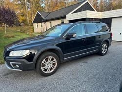 Svart Begagnad 2016 Volvo XC70 Momentum Kombi | 127 000 kr (Superpris)