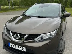 Brun Begagnad 2014 Nissan Qashqai SUV | 106 500 kr (Dyr)