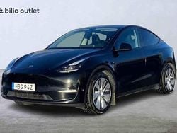 Svart Begagnad 2024 Tesla Model Y Long Range AWD SUV | 444 900 kr (Marknadspris)