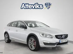 Silver Begagnad 2016 Volvo V60 CC Momentum Kombi | 164 900 kr (Lite dyr)