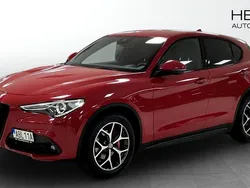 Röd (red) Begagnad 2020 Alfa Romeo Stelvio Sprint SUV | 299 900 kr