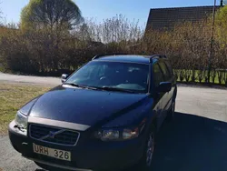Svart Begagnad 2004 Volvo XC70 Business Edition SUV | 27 000 kr (Marknadspris)