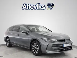 Mörkgrå Begagnad 2024 VW Passat Business Kombi | 354 900 kr (Marknadspris)