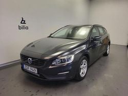 Grå Begagnad 2017 Volvo V60 Standard Kombi | 199 500 kr (Lite dyr)