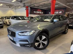 Blå Begagnad 2018 Volvo V90 CC Kombi | 259 900 kr (Superpris)
