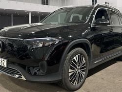 Svart Begagnad 2024 Mercedes EQB300 SUV | 489 000 kr (Marknadspris)