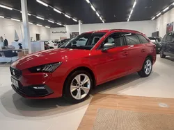 Röd (pure red) Begagnad 2021 Seat Leon Kombi | 249 900 kr (Marknadspris)