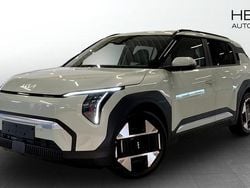 Grön (green) Ny 2025 Kia EV3 Plus SUV | 490 430 kr (Bra pris)