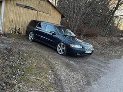 Begagnad 2006 Volvo V70 Kombi | 40 000 kr (Lite dyr)