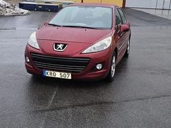 Mörkröd Begagnad 2010 Peugeot 207 Halvkombi | 49 000 kr (Lite dyr)