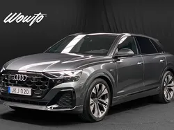 Grå Begagnad 2023 Audi Q8 S-Line SUV | 879 800 kr (Marknadspris)