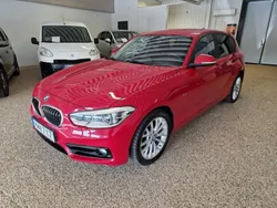 Röd Begagnad 2016 BMW 118 Sport Line Halvkombi | 119 900 kr (Marknadspris)