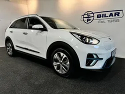 Vit Begagnad 2021 Kia e-Niro Advance SUV | 249 000 kr (Marknadspris)