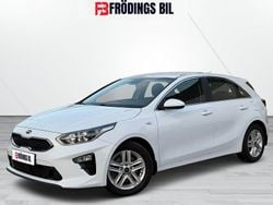 Vit Begagnad 2019 Kia Ceed Halvkombi | 144 900 kr (Marknadspris)