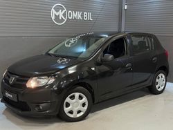 Svart Begagnad 2015 Dacia Sandero Halvkombi | 39 900 kr (Marknadspris)