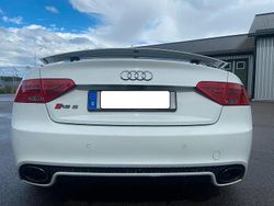 Vit Begagnad 2012 Audi RS5 Sport Sportkupé | 369 900 kr