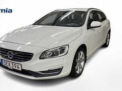 Vit Begagnad 2016 Volvo V60 Business Edition Kombi | 189 000 kr (Marknadspris)