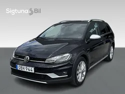 Svart Begagnad 2017 VW Golf Alltrack Kombi | 184 900 kr (Marknadspris)