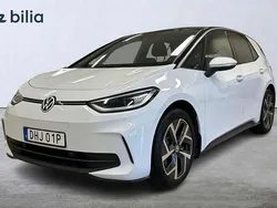 Vit (glacier white metallic bl) Begagnad 2023 VW ID.3 Pro Performance Halvkombi | 369 800 kr (Dyr)