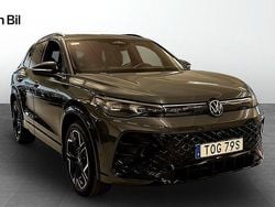 Mörkgrå Ny 2025 VW Tiguan R-line SUV | 599 900 kr (Dyr)