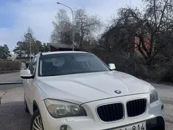 Vit Begagnad 2011 BMW X1 SUV | 50 000 kr (Marknadspris)