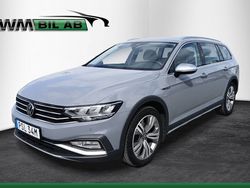Grå Begagnad 2023 VW Passat Alltrack Kombi | 379 000 kr (Marknadspris)