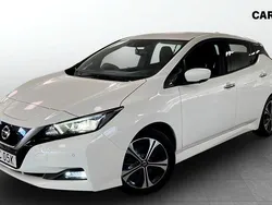 Vit (white) Begagnad 2021 Nissan Leaf N-Connecta Halvkombi | 164 900 kr (Marknadspris)
