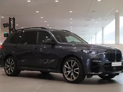 Grå Begagnad 2022 BMW X7 Executive SUV | 999 000 kr (Superpris)