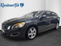 Grå Begagnad 2011 Volvo V60 Summum Kombi | 99 900 kr (Marknadspris)