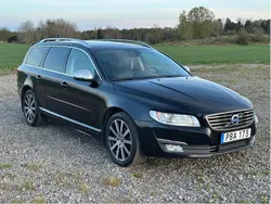Svart Begagnad 2015 Volvo V70 Inscription Kombi | 129 000 kr (Marknadspris)