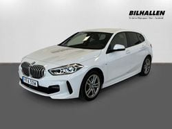 Vit Begagnad 2020 BMW 118 M Sport Halvkombi | 229 900 kr (Lite dyr)