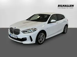 Vit Begagnad 2020 BMW 118 M Sport Halvkombi | 229 900 kr (Lite dyr)