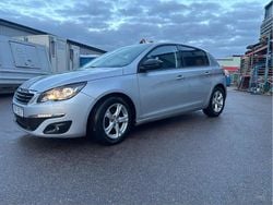 Begagnad 2015 Peugeot 308 Active Halvkombi | 68 000 kr (Marknadspris)