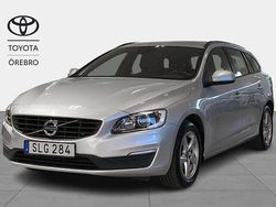 Silver Begagnad 2018 Volvo V60 Kinetic Kombi | 169 900 kr (Superpris)