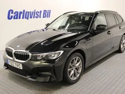 Svart Begagnad 2021 BMW 330 Sport Line Kombi | 309 000 kr (Marknadspris)