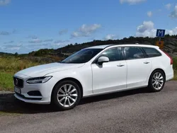 Vit Begagnad 2018 Volvo V90 Business Edition Kombi | 115 000 kr