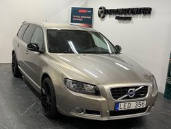 Ljusbrun Begagnad 2010 Volvo V70 R-Design Kombi | 74 900 kr (Marknadspris)