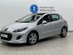 Ljusgrå (grå) Begagnad 2013 Peugeot 308 Halvkombi | 89 900 kr (Marknadspris)