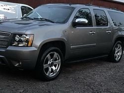 Grå Begagnad 2007 Chevrolet Suburban SUV | 149 000 kr