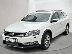 Vit Begagnad 2014 VW Passat Sedan | 90 000 kr (Bra pris)