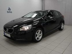 Svart Begagnad 2016 Volvo V40 Business Edition Kombi | 169 900 kr (Marknadspris)